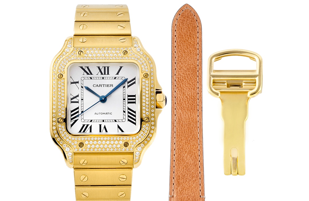 NO:727377,[Produced by BV] The highest version on the market Santos de Cartier watch 1 case 316 stainless steel 2 heptagonal crown set with a multi-faceted sapphire 3 dial with sunray pattern effect dial/classic white Roman dial 4 hands sword-shaped blue steel hands 5 sapphire crystal mirror 6 steel strap equipped with 'SmartLink' bracelet adjustment device 7 leather strap with alligator leather or cowhide strap  8Buckle with double folding clasp. The straps are all equipped with 'QuickSwitch' strap quick replacement device. 9Case size 35.1 mm, thickness 8.83 mm, waterproof depth 10 bar (approximately meters),,bottega veneta,stuart weitzman,cartier,cowhide,crocodile skin19860909【BV出品】市场最高版本  山度士女庄Santos de Cartier腕表 1表壳316不锈钢 2把的七角形表冠 镶嵌一颗多切面蓝宝石 3表盘阳光射线纹饰效果表盘/经典白罗马表盘 4表针剑型蓝钢指针 5表镜蓝宝石水晶镜面 6钢表带配备“SmartLink”表链调节装置 7皮表带配鳄鱼皮或牛皮表带 8表扣搭配双重折叠表扣  表带均配备“QuickSwitch”表带快速替换装置 9表壳尺寸35.1毫米 厚度8.83毫米 防水深度10巴（约米）,,bottega veneta,stuart weitzman,cartier,cowhide,crocodile skin,Watch