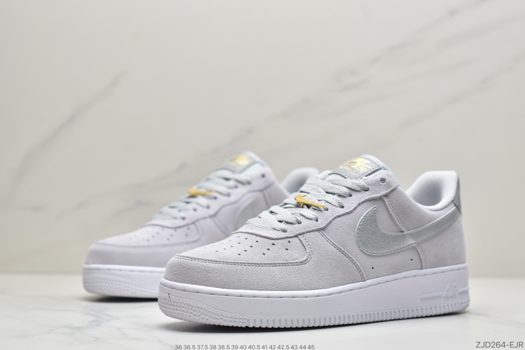 240 耐克Nike Air Force 1 Low “白红勾金标” 这双鞋采用低帮 DC4458-001-莆田鞋,莆田鞋货源,高仿鞋,高仿鞋货源,安福档口,莆田高仿鞋,莆田鞋批发,高仿鞋批发,莆田高仿运动鞋,高仿运动鞋,莆田运动鞋 240 耐克Nike Air Force 1 Low “白红勾金标” 这双鞋采用低帮 DC4458-001
