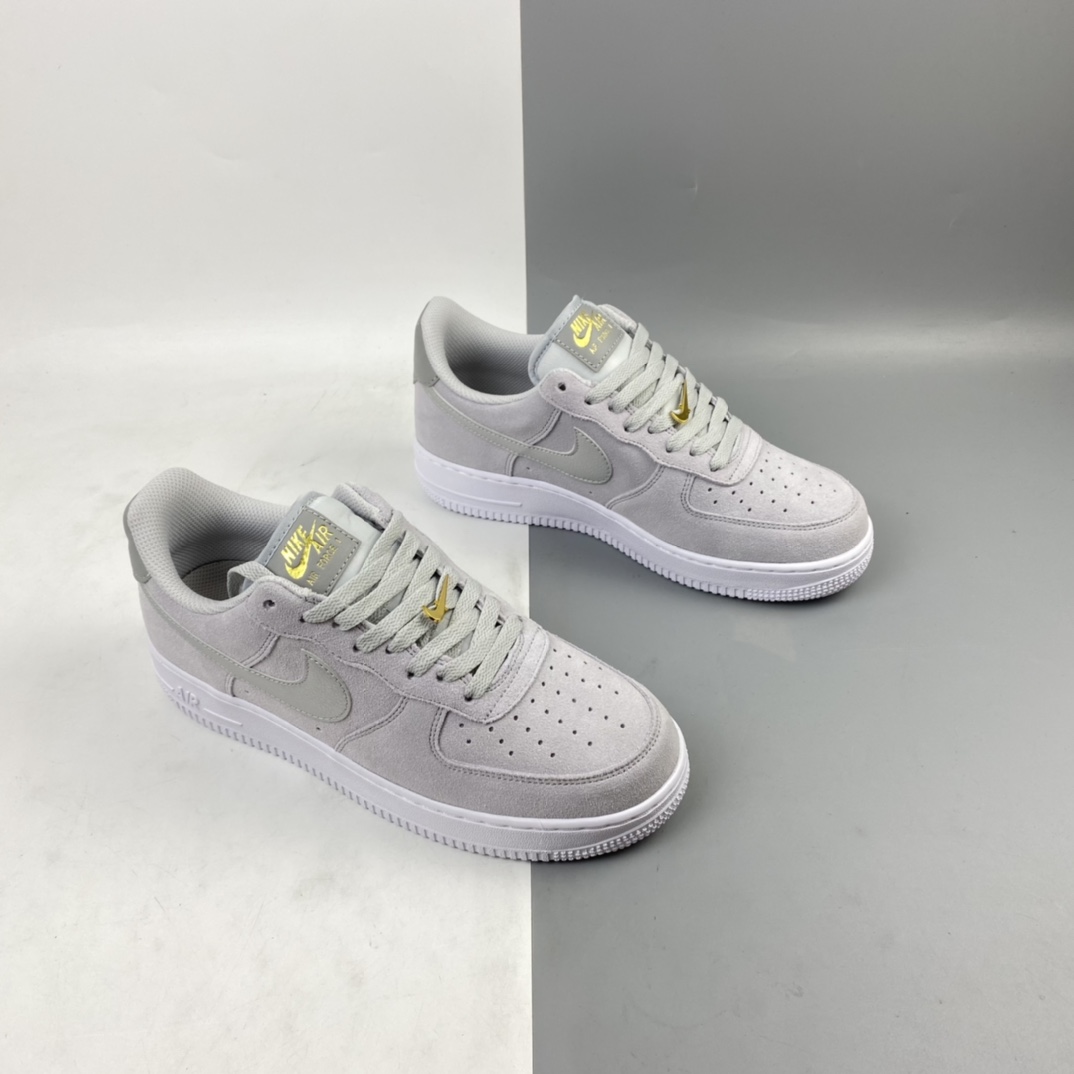 240 Nk Air Force 1 Low 空军一号低帮休闲板鞋 DC4458-001