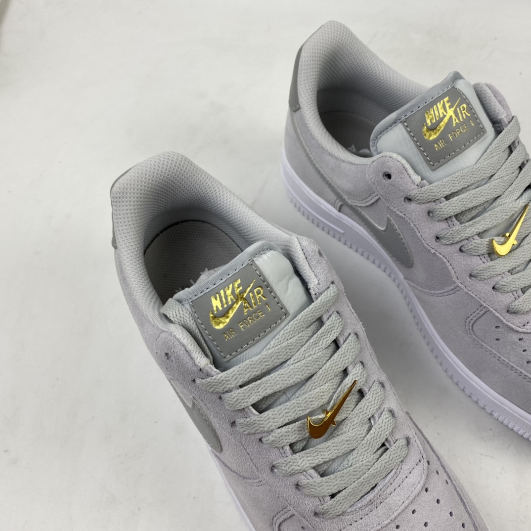 240 Nk Air Force 1 Low 空军一号低帮休闲板鞋 DC4458-001