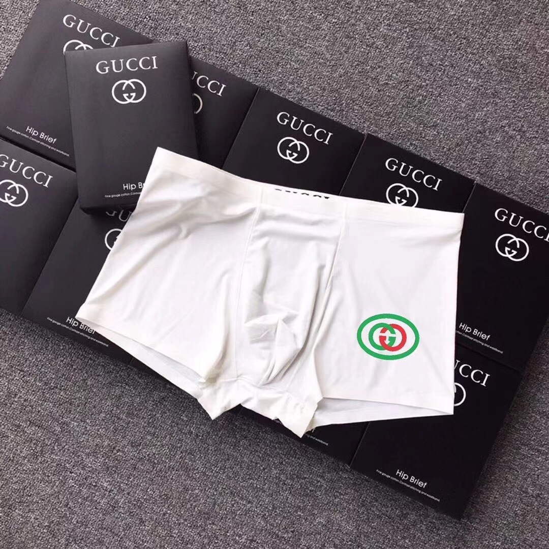  GUCCI 古奇 夏季必备男士内裤 经典款！采用无痕拼接 无缝压胶工艺 高档羊奶丝材质 轻薄透气丝滑 