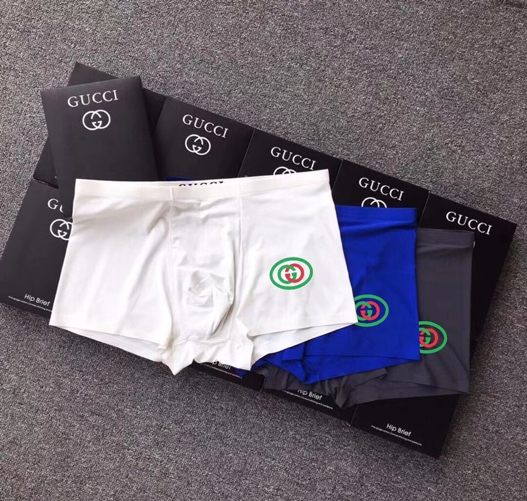  GUCCI 古奇 夏季必备男士内裤 经典款！采用无痕拼接 无缝压胶工艺 高档羊奶丝材质 轻薄透气丝滑 