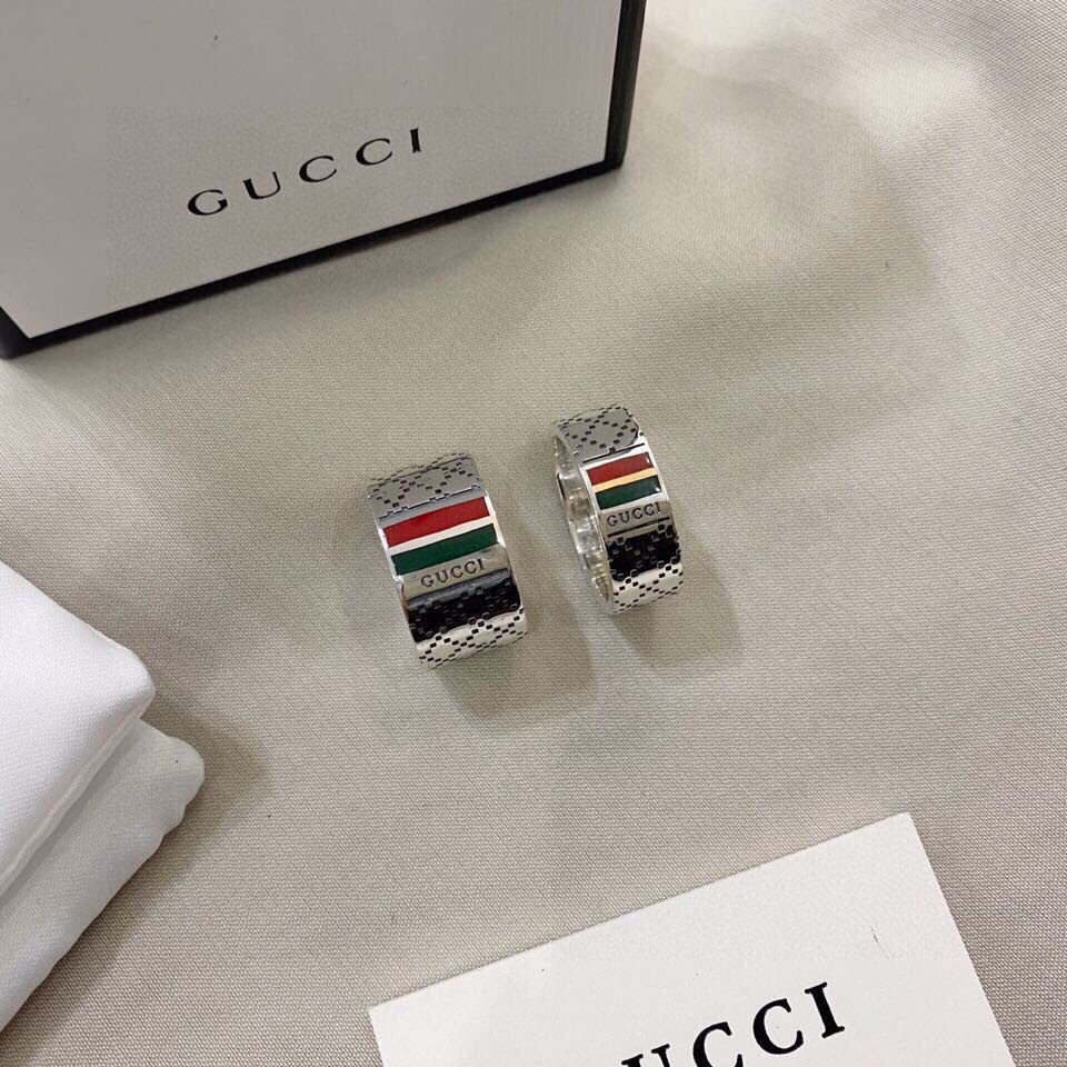 NO:103788,Narrow wide Gucci Gucci sterling silver red green diamond checkered couple ring Narrow version size 12#14#16#18#20#22#24# Wide version size 14#16#18#20#22#24# Wide version size 14#16#18#20#22#24# Gucci ring, gucci, gucci, ring, pure silver19860909窄宽 Gucci古驰纯银红绿菱形格纹情侣戒指 窄版尺寸12#14#16#18#20#22#24# 宽版尺寸14# 16# 18# 20# 22# 24#,古驰戒指,gucci,gucci,ring,pure silver,Jewelry