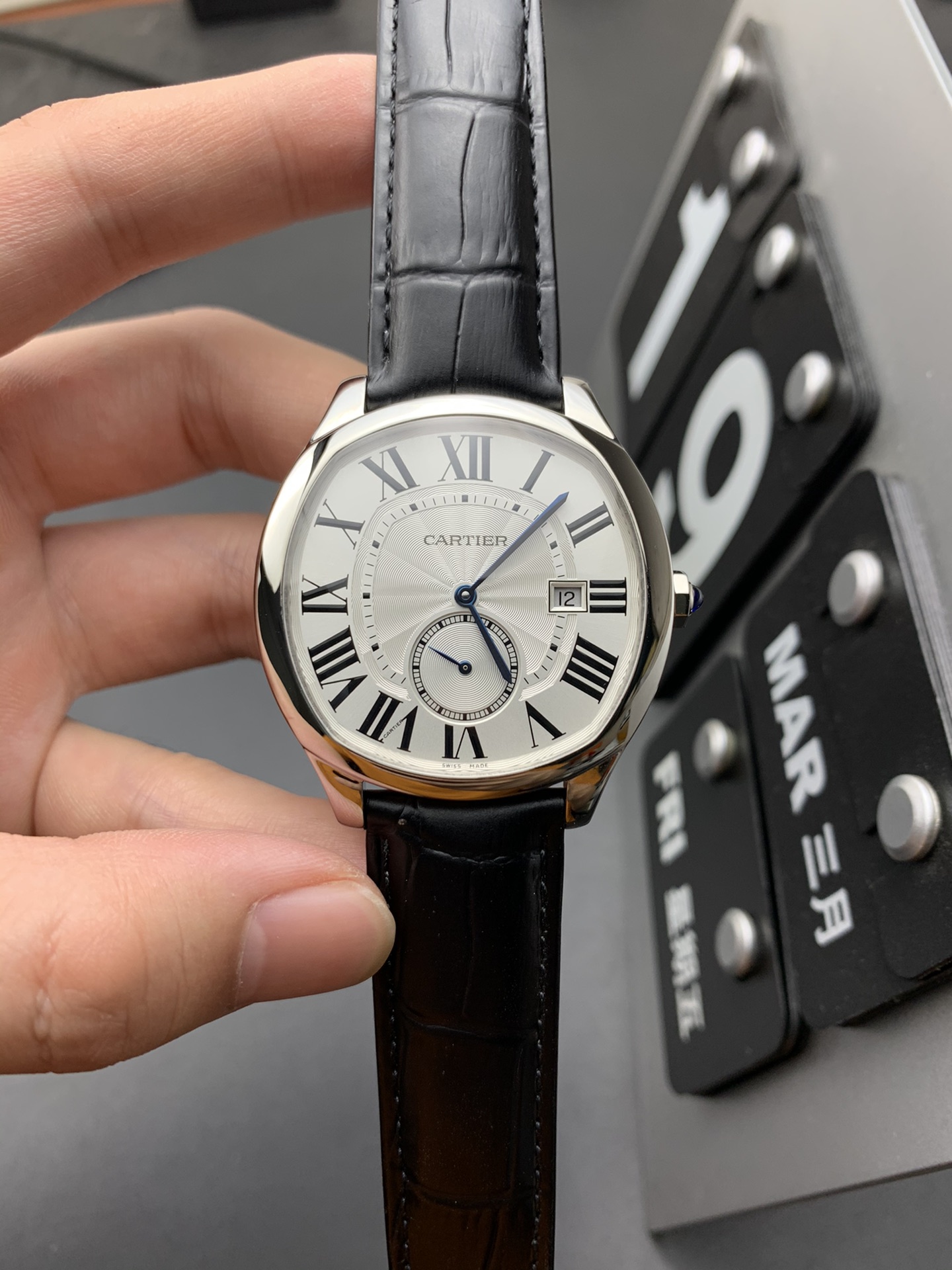 Cartier 卡地亚两针半