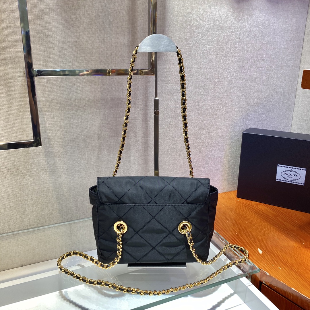PRADA普拉达Vintage中古链条菱格流浪包1BD625