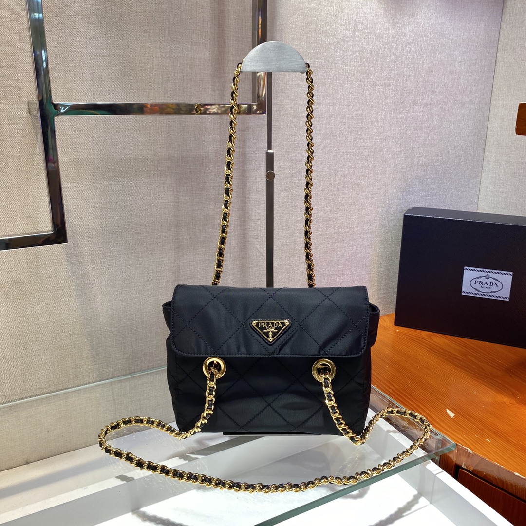 PRADA普拉达Vintage中古链条菱格流浪包1BD625