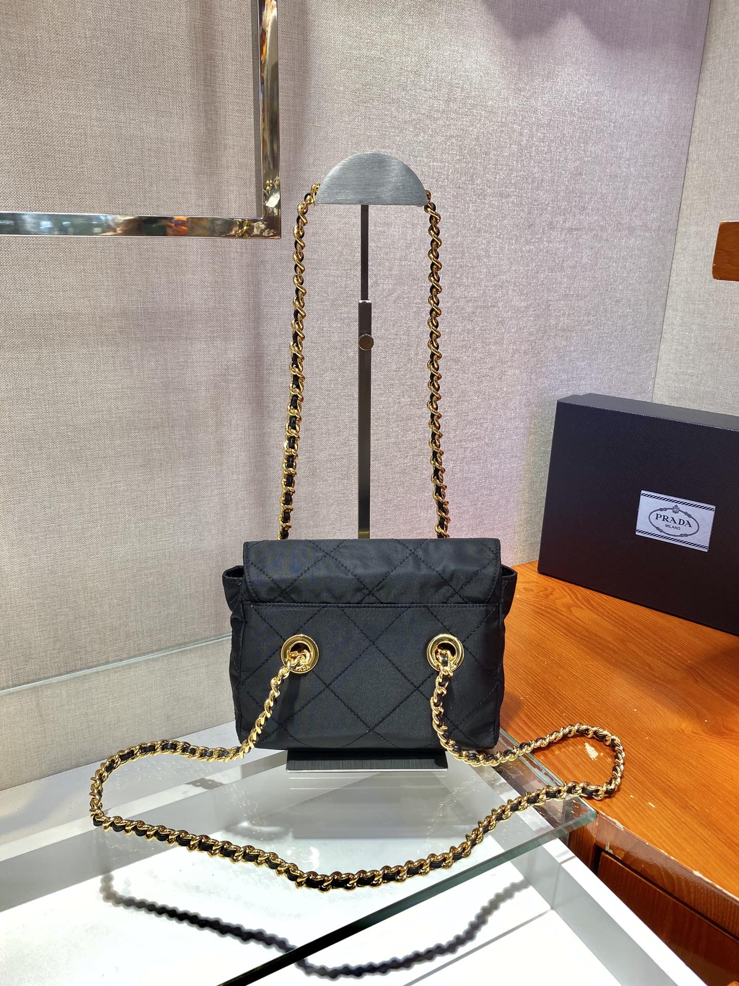 PRADA普拉达Vintage中古链条菱格流浪包1BD623