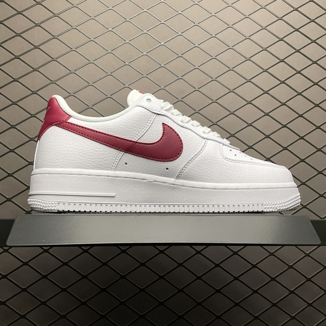 240 NK Air Force 1 ’07 空军一号低帮运动休闲板鞋 315115-154