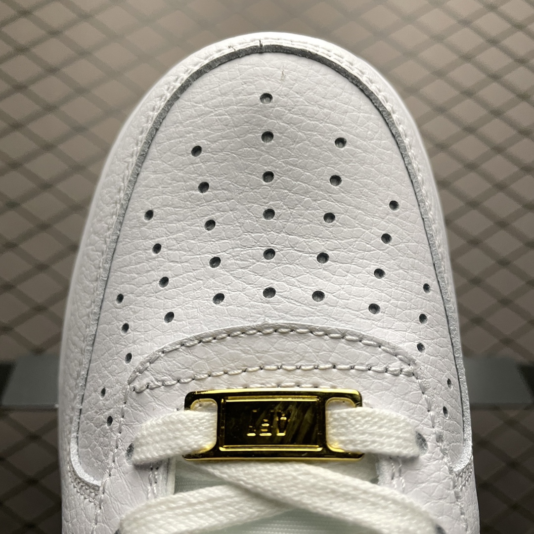 240 NK Air Force 1 ’07 空军一号低帮运动休闲板鞋 315115-154