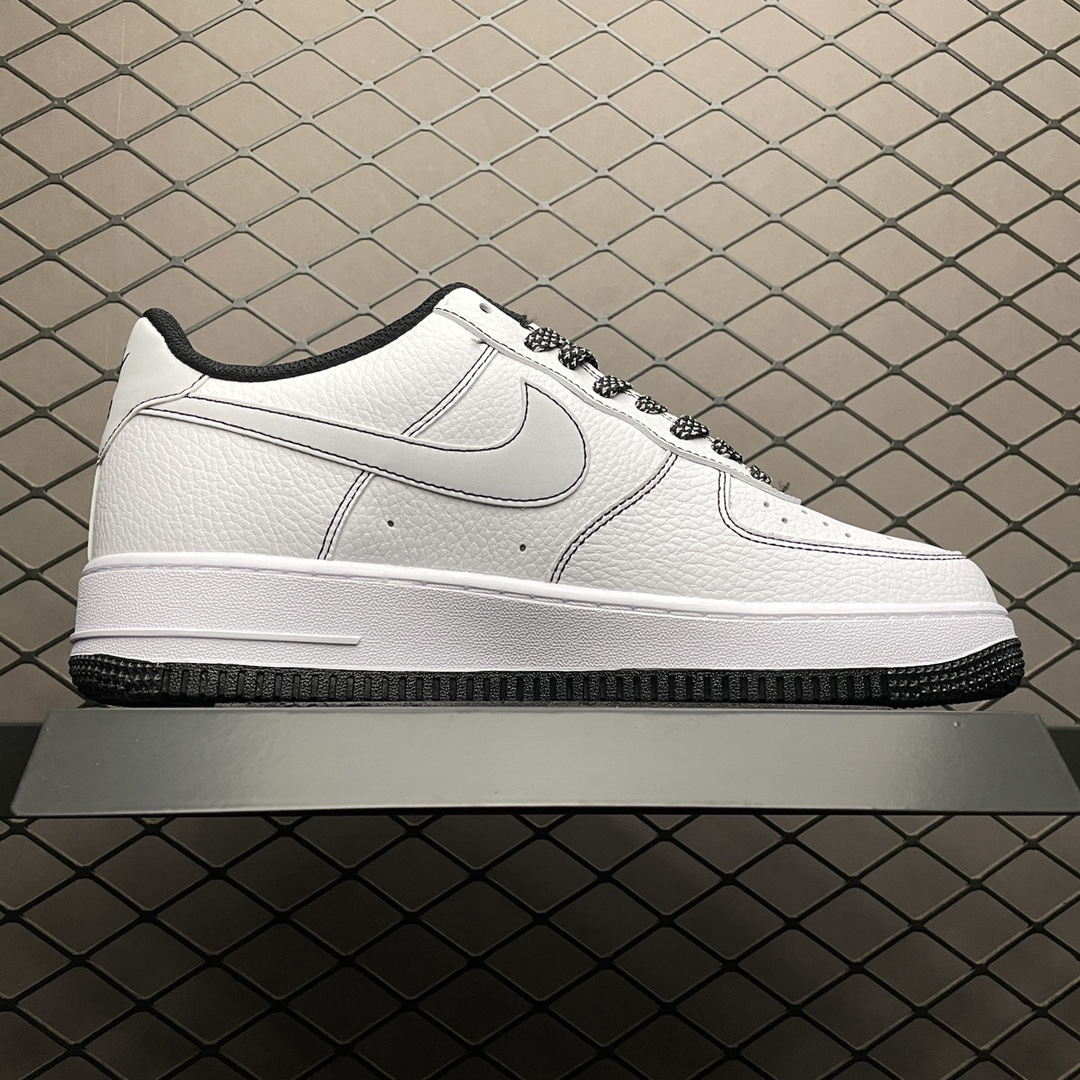 240 NK Air Force 1 ’07 空军一号低帮运动休闲板鞋 CN2896-104