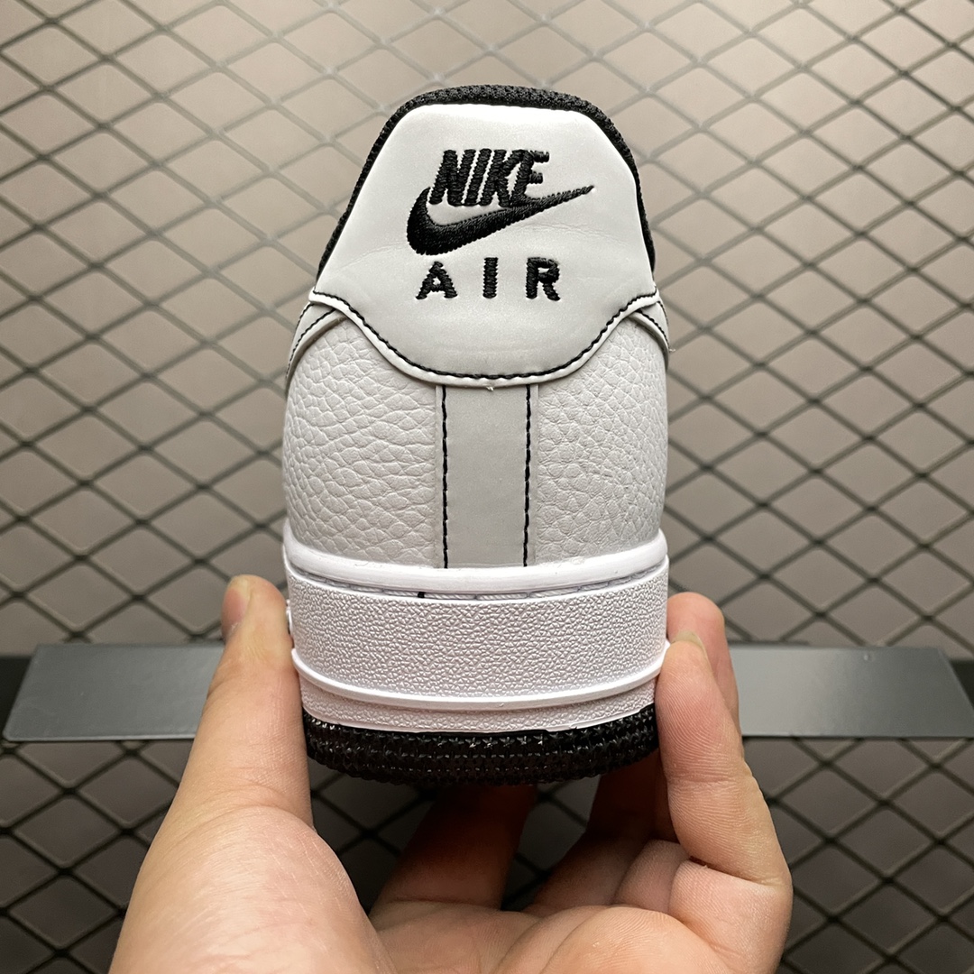 240 NK Air Force 1 ’07 空军一号低帮运动休闲板鞋 CN2896-104