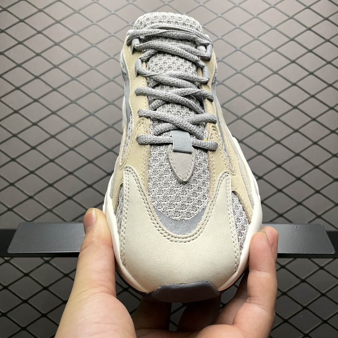 260 AD 阿迪 YEEZY 椰子 700V2 ”Cream” 棕白灰 奶油 GY7924 侃爷椰子3M反光复古老爹鞋