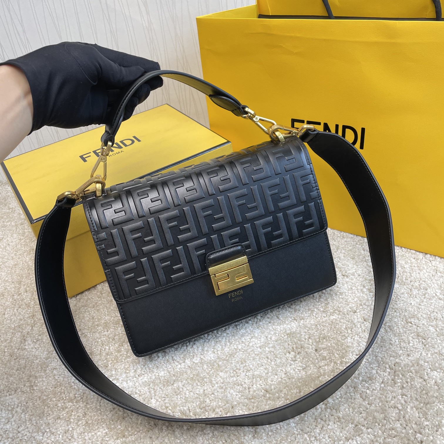 P580 FENDI （芬迪）Kan I 大号8839 25*18*11cm 芬迪 Kan I升级版