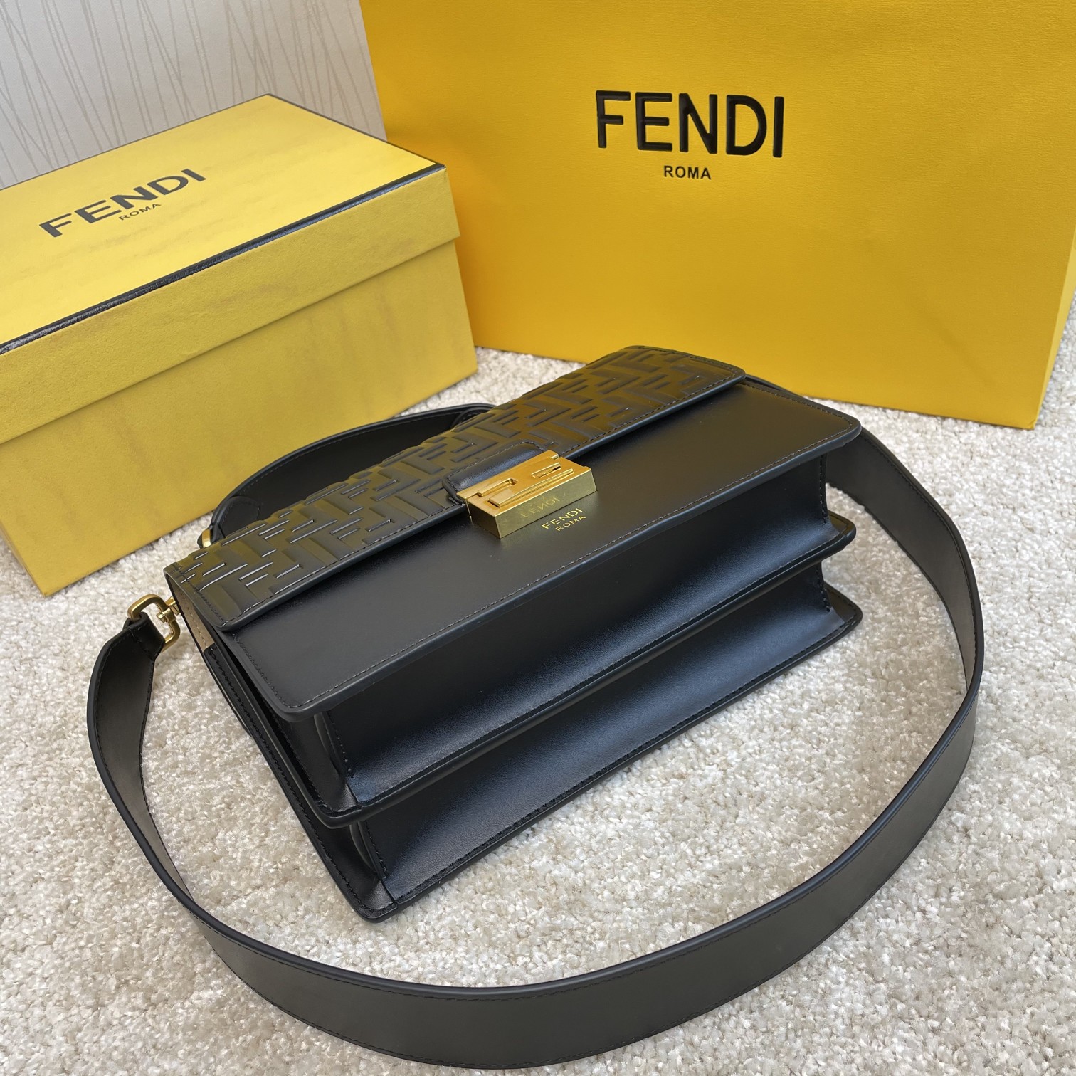 P580 FENDI （芬迪）Kan I 大号8839 25*18*11cm 芬迪 Kan I升级版