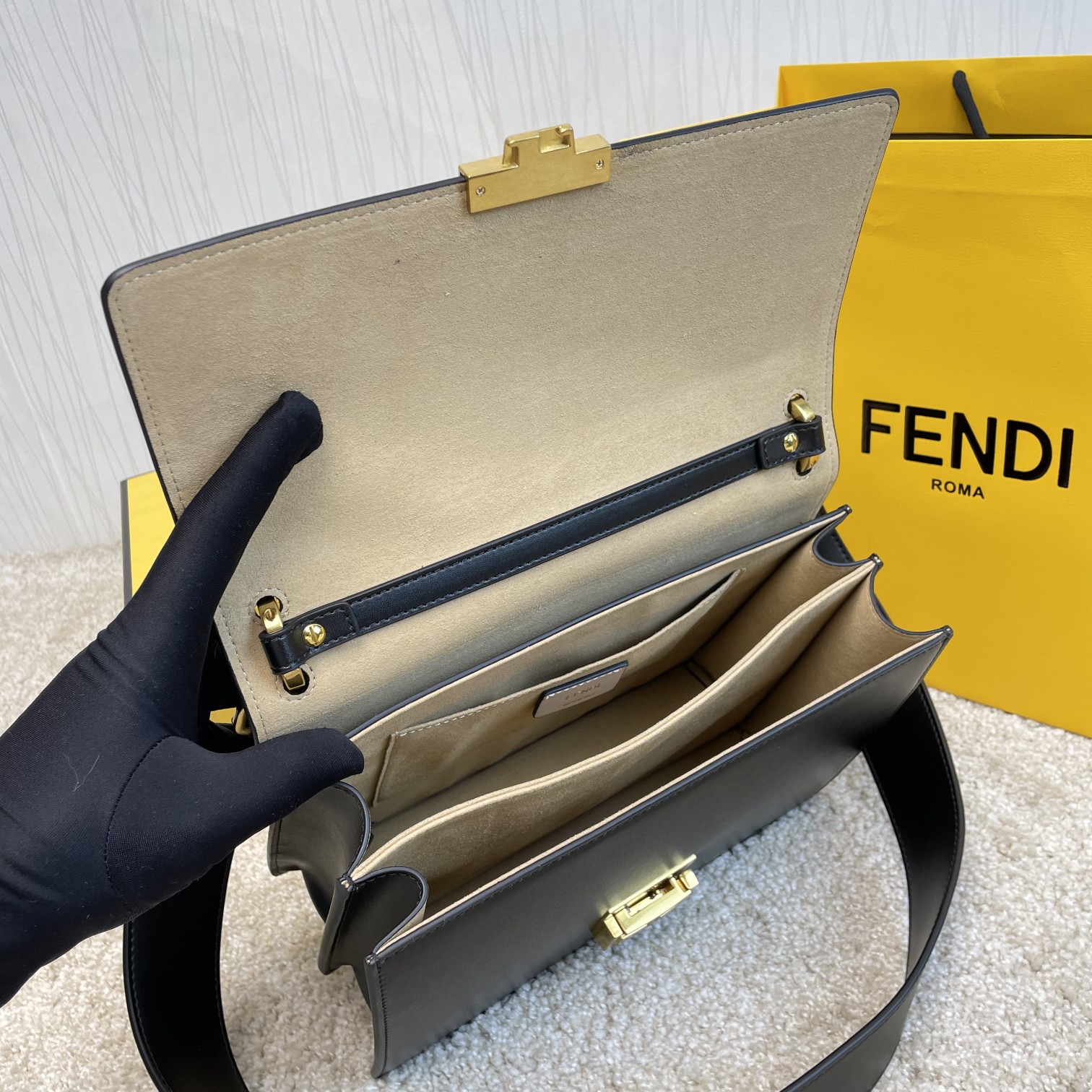 P580 FENDI （芬迪）Kan I 大号8839 25*18*11cm 芬迪 Kan I升级版