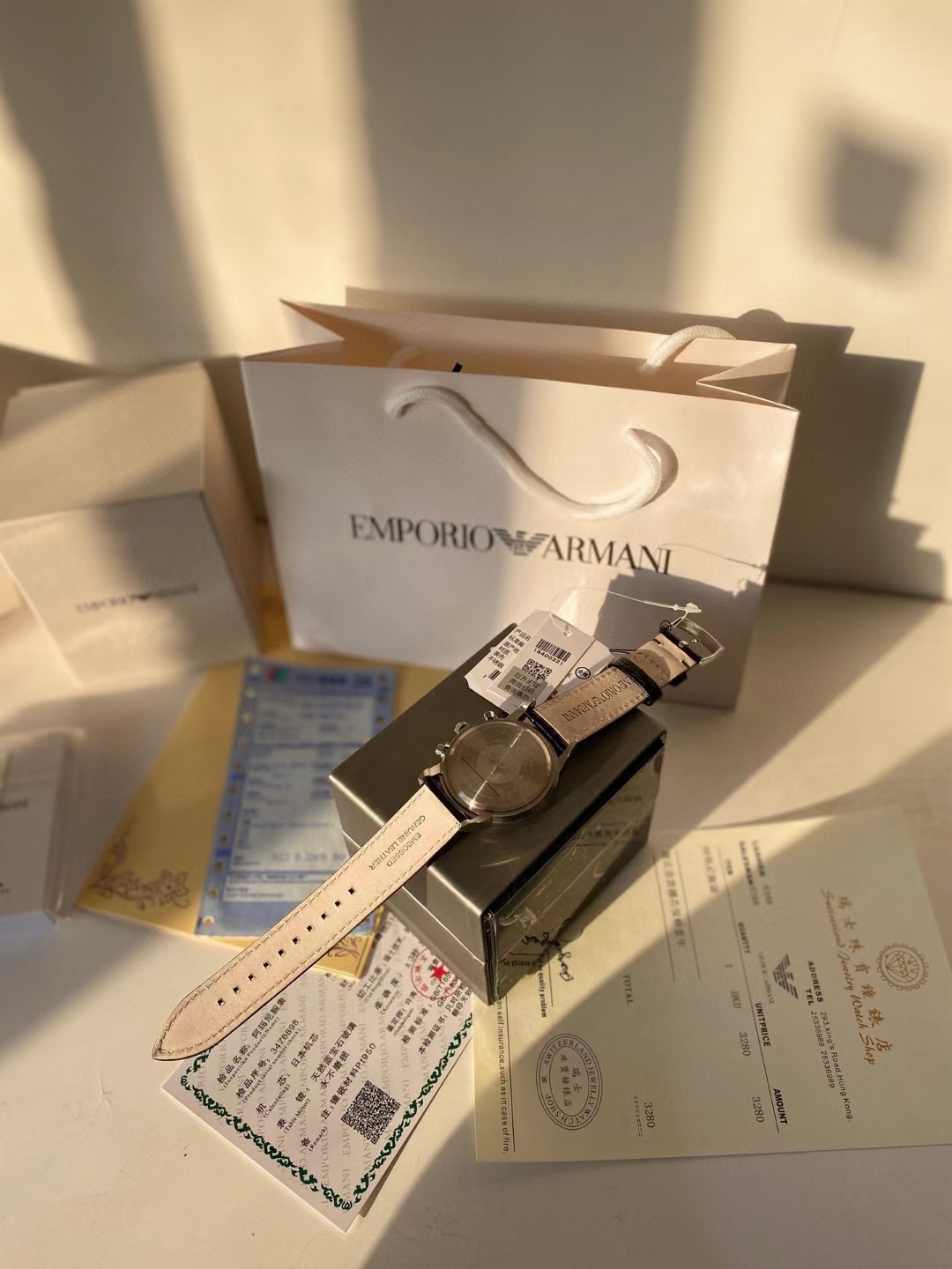 Zenium AR2458: Amani Armani’s Exclusive Steel Watch for Men’s Fashion Statement - 图片 9