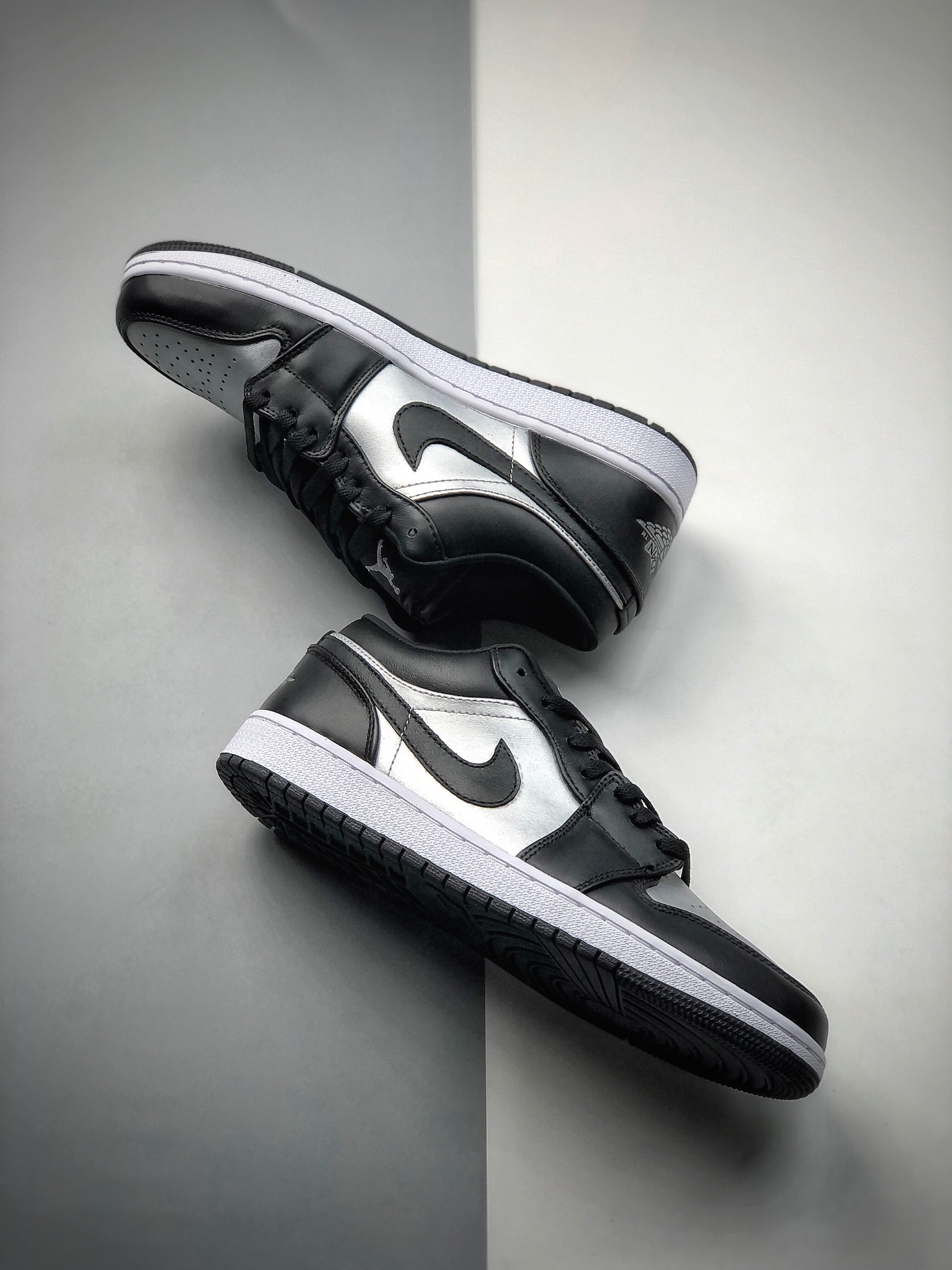 200 Air Jordan AJ1 Low 低帮 内置全掌气垫 DA5551-001-莆田鞋,莆田鞋货源,高仿鞋,高仿鞋货源,安福档口,莆田高仿鞋,莆田鞋批发,高仿鞋批发,莆田高仿运动鞋,高仿运动鞋,莆田运动鞋 200 Air Jordan AJ1 Low 低帮 内置全掌气垫 DA5551-001