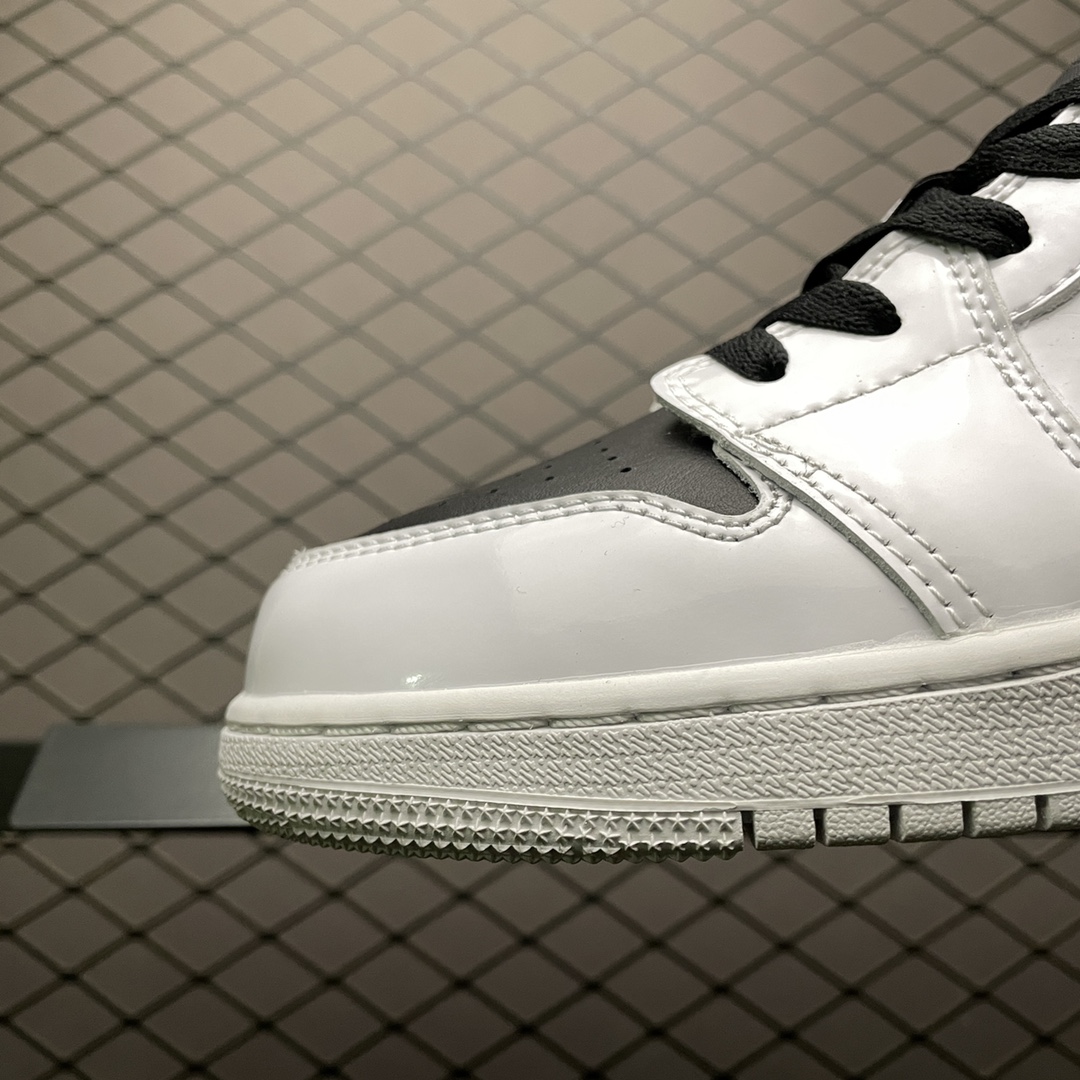 240 Air Jordan 1 Low AJ1乔1低帮文化篮球鞋 女鞋6孔 553560-103-莆田鞋,莆田鞋货源,高仿鞋,高仿鞋货源,安福档口,莆田高仿鞋,莆田鞋批发,高仿鞋批发,莆田高仿运动鞋,高仿运动鞋,莆田运动鞋 240 Air Jordan 1 Low AJ1乔1低帮文化篮球鞋 女鞋6孔 553560-103