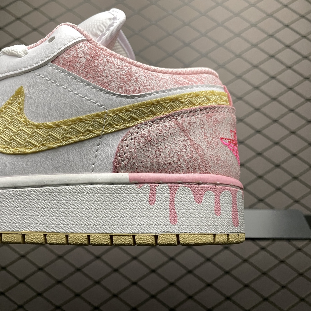 240 Air Jordan 1 Low AJ1乔1低帮文化篮球鞋 女鞋6孔 553560-103-莆田鞋,莆田鞋货源,高仿鞋,高仿鞋货源,安福档口,莆田高仿鞋,莆田鞋批发,高仿鞋批发,莆田高仿运动鞋,高仿运动鞋,莆田运动鞋 240 Air Jordan 1 Low AJ1乔1低帮文化篮球鞋 女鞋6孔 553560-103