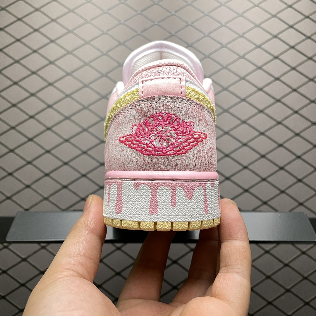 240 Air Jordan 1 Low AJ1乔1低帮文化篮球鞋 女鞋6孔 553560-103-莆田鞋,莆田鞋货源,高仿鞋,高仿鞋货源,安福档口,莆田高仿鞋,莆田鞋批发,高仿鞋批发,莆田高仿运动鞋,高仿运动鞋,莆田运动鞋 240 Air Jordan 1 Low AJ1乔1低帮文化篮球鞋 女鞋6孔 553560-103