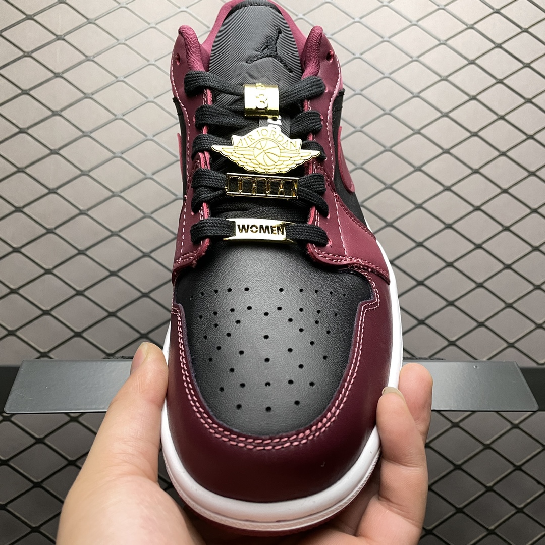 240 Air Jordan 1 Low AJ1乔1低帮文化篮球鞋 DB6491-600-莆田鞋,莆田鞋货源,高仿鞋,高仿鞋货源,安福档口,莆田高仿鞋,莆田鞋批发,高仿鞋批发,莆田高仿运动鞋,高仿运动鞋,莆田运动鞋 240 Air Jordan 1 Low AJ1乔1低帮文化篮球鞋 DB6491-600