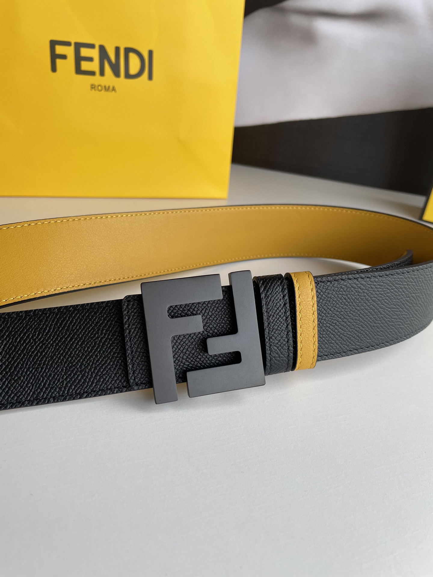Fendi 品质 免税包装 𝕎𝕚𝕕𝕥𝕙：𝟰 𝟬𝗰𝗺 顶尖做工 𝓈𝓅免检版 FENDI芬迪