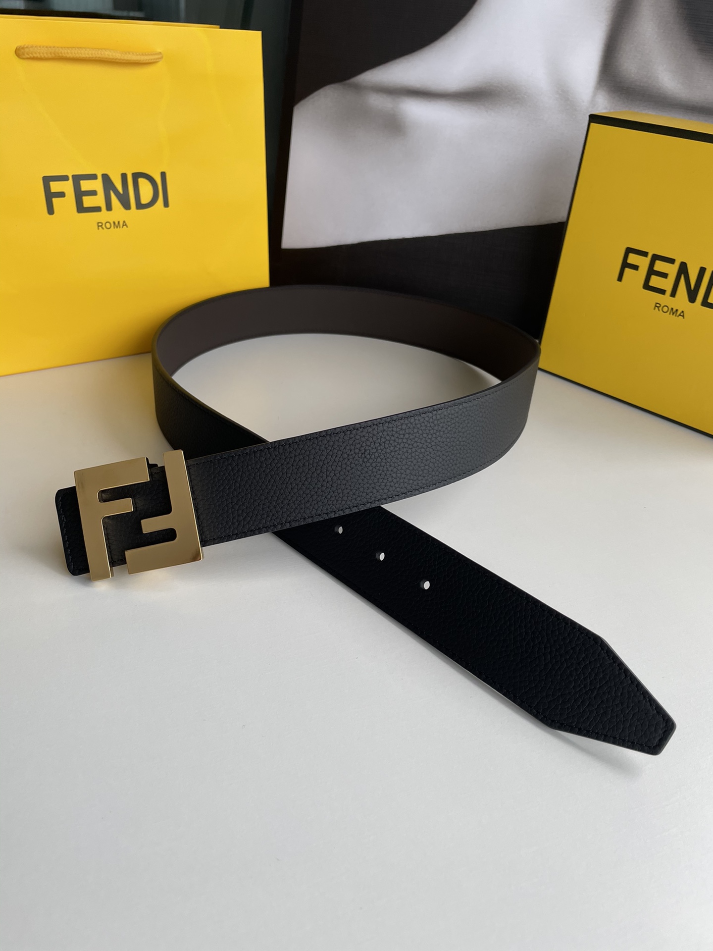 Fendi 品质 免税包装 𝕎𝕚𝕕𝕥𝕙：𝟰 𝟬𝗰𝗺 顶尖做工 𝓈𝓅免检版 FENDI芬迪