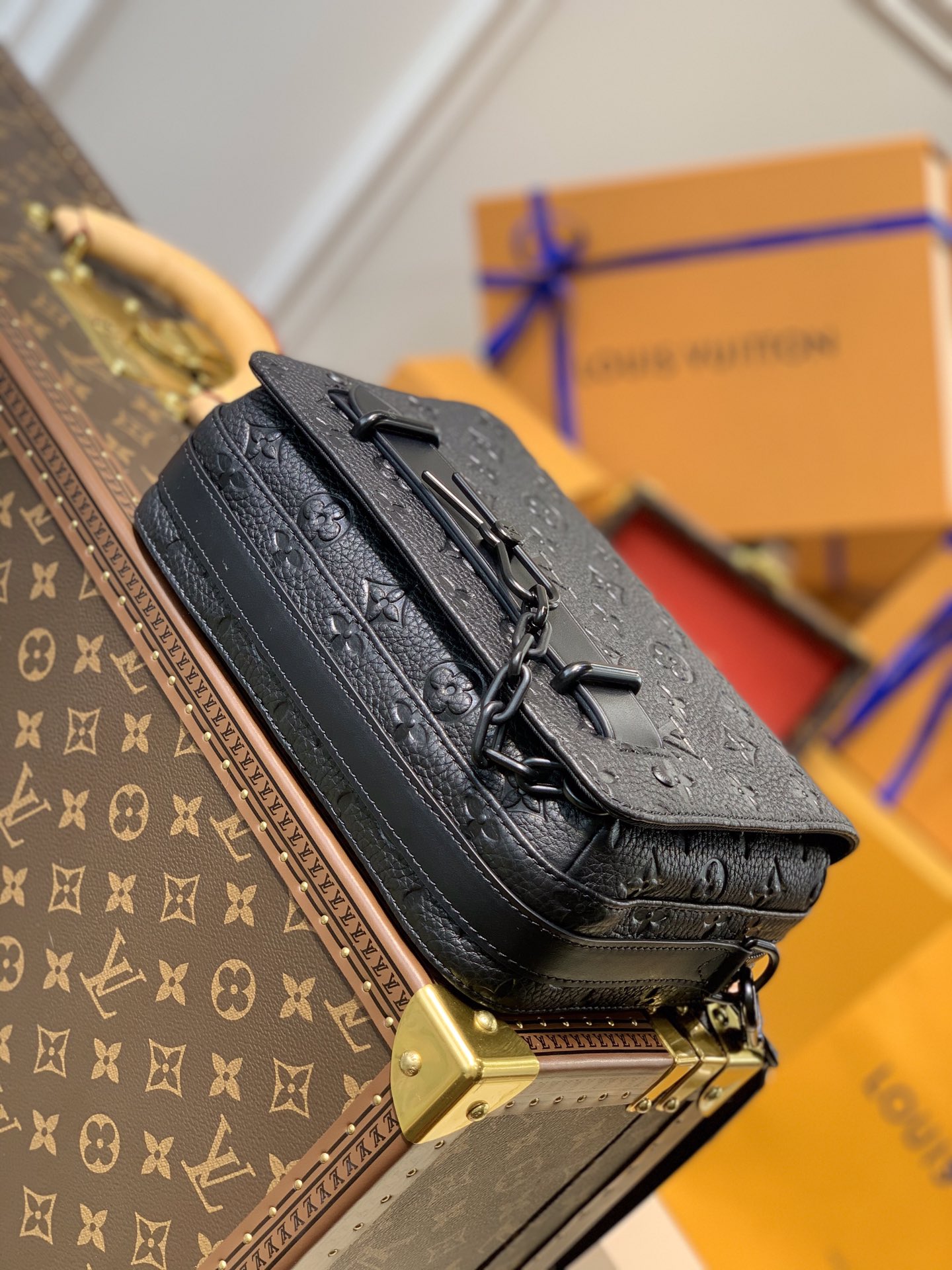 Louis Vuitton LV Steamer 邮差包 M57307