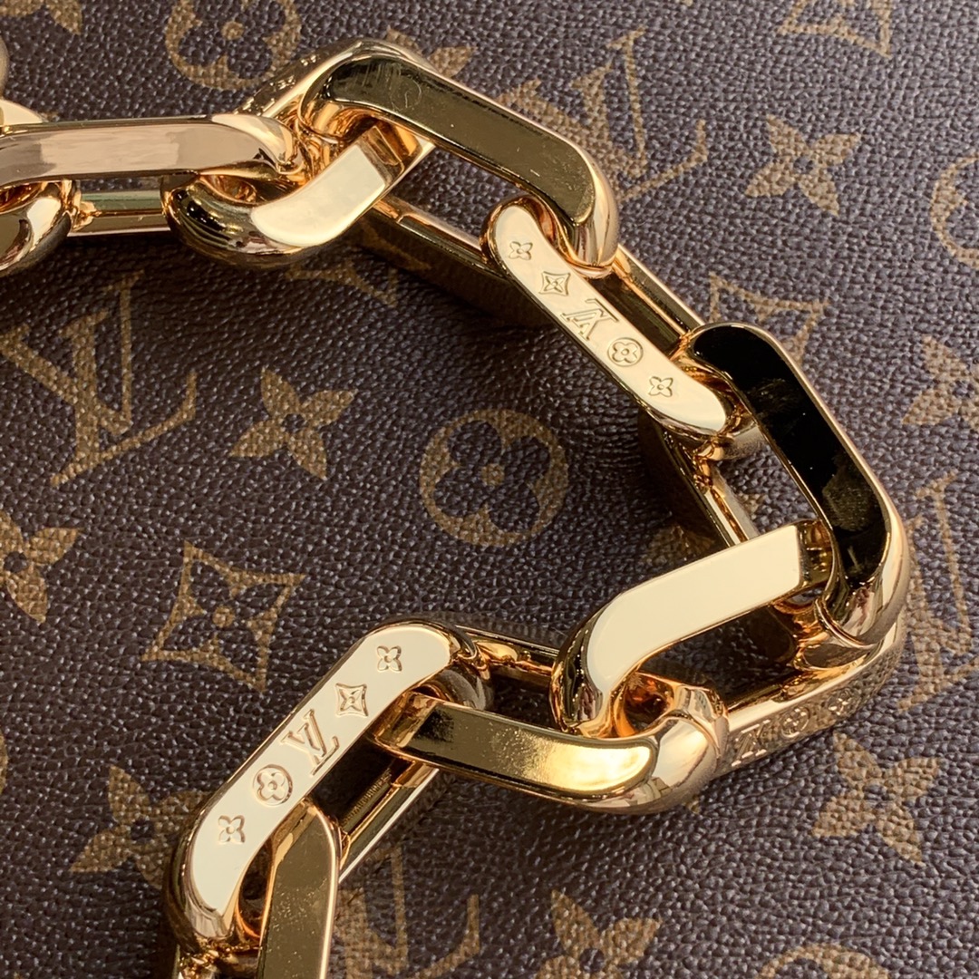 Louis Vuitton LV Coussin 链条包 M57782卡其绿