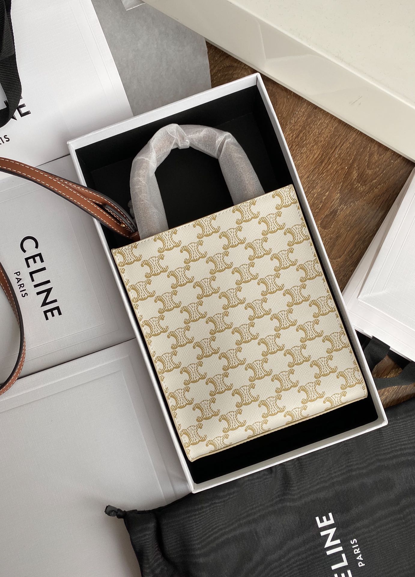 Celine [Unboxing and inspection, each photo bag is taken out from the bulk, what you see is what you get]