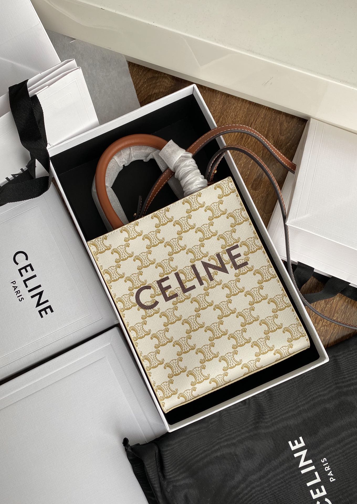 Celine [Unboxing and inspection, each photo bag is taken out from the bulk, what you see is what you get]