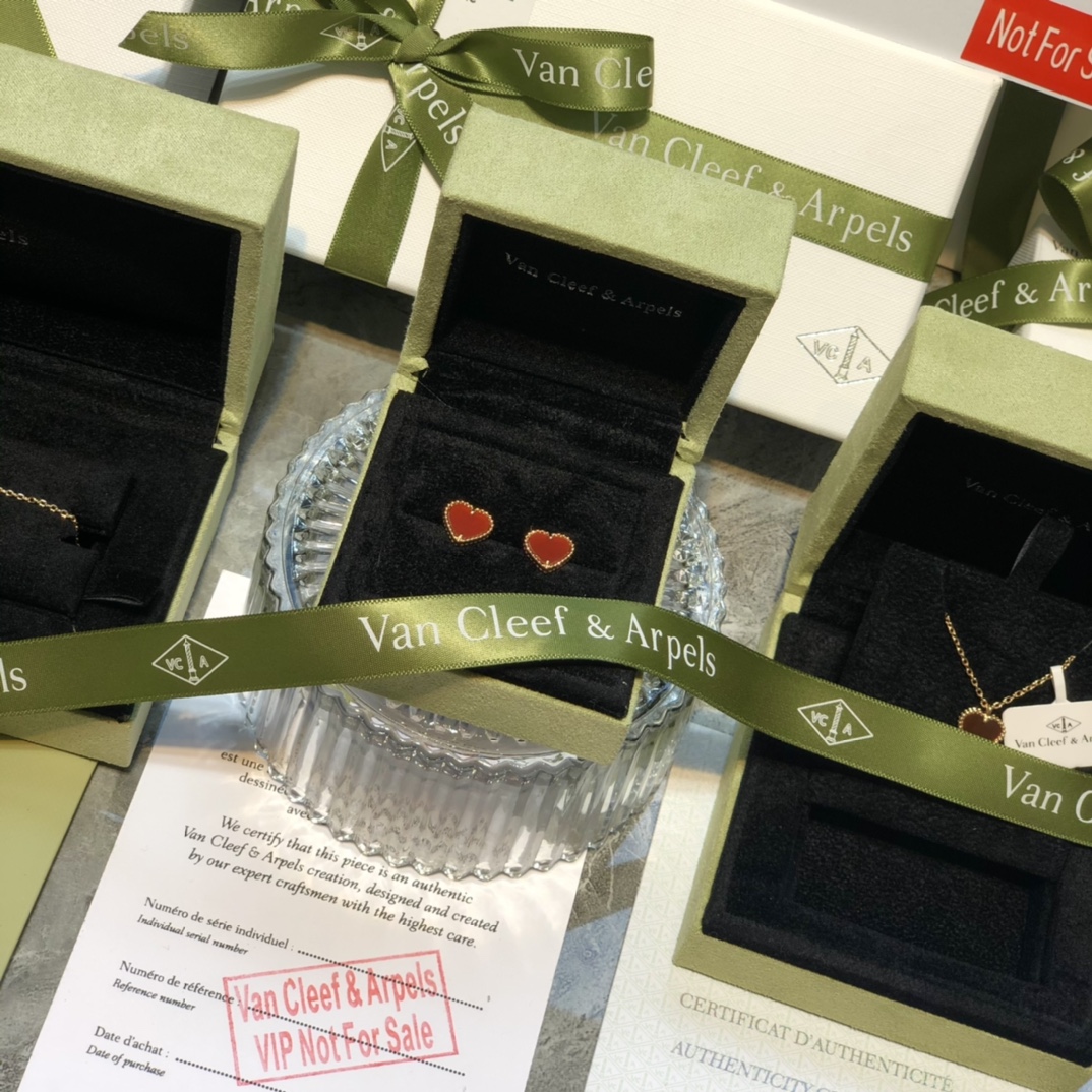 Van Cleef & Arpels VCA梵克雅宝 小红爱心套装
