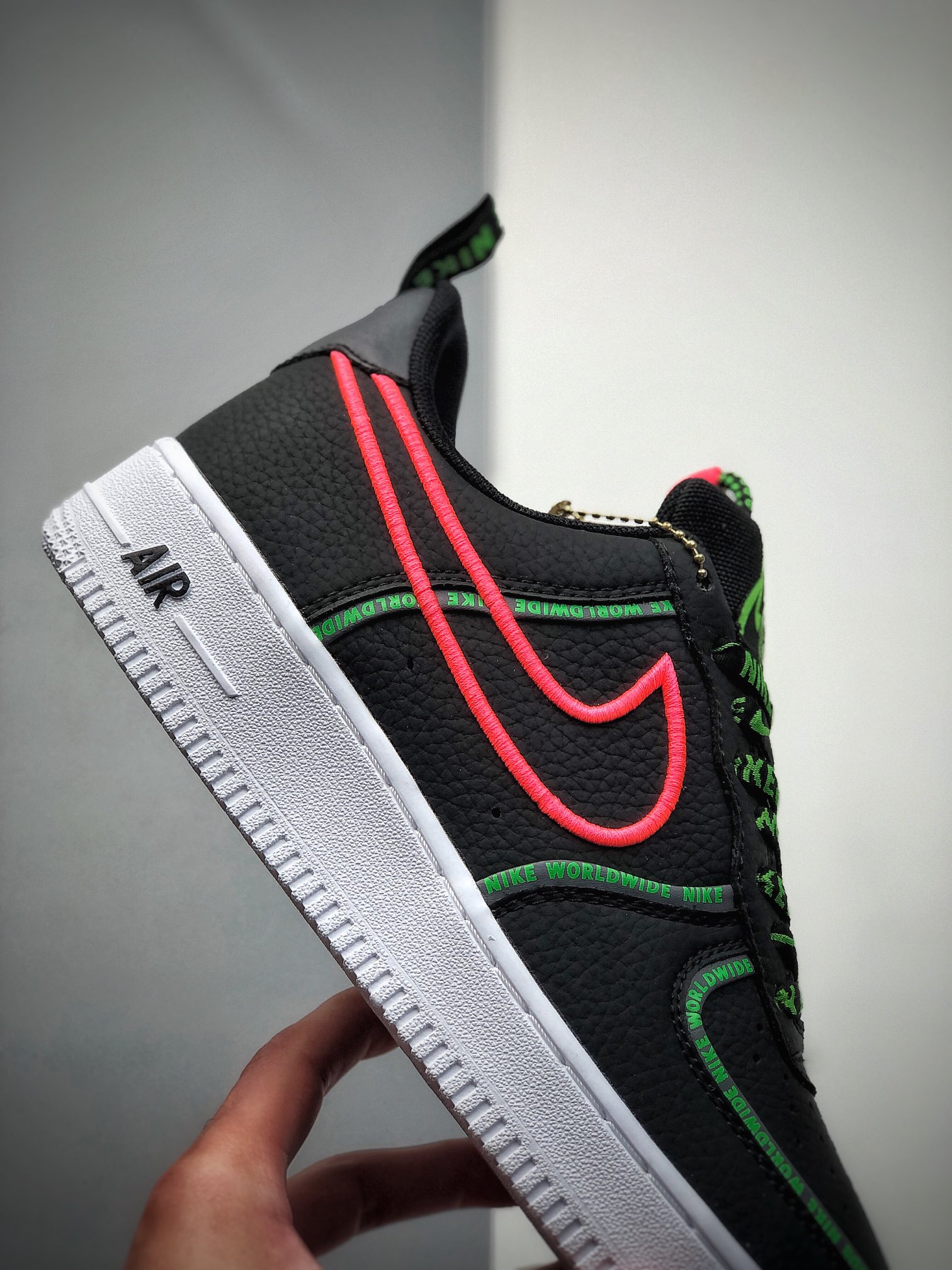 240 NIKE FORCE空军一号运动休闲板鞋CK7213-001