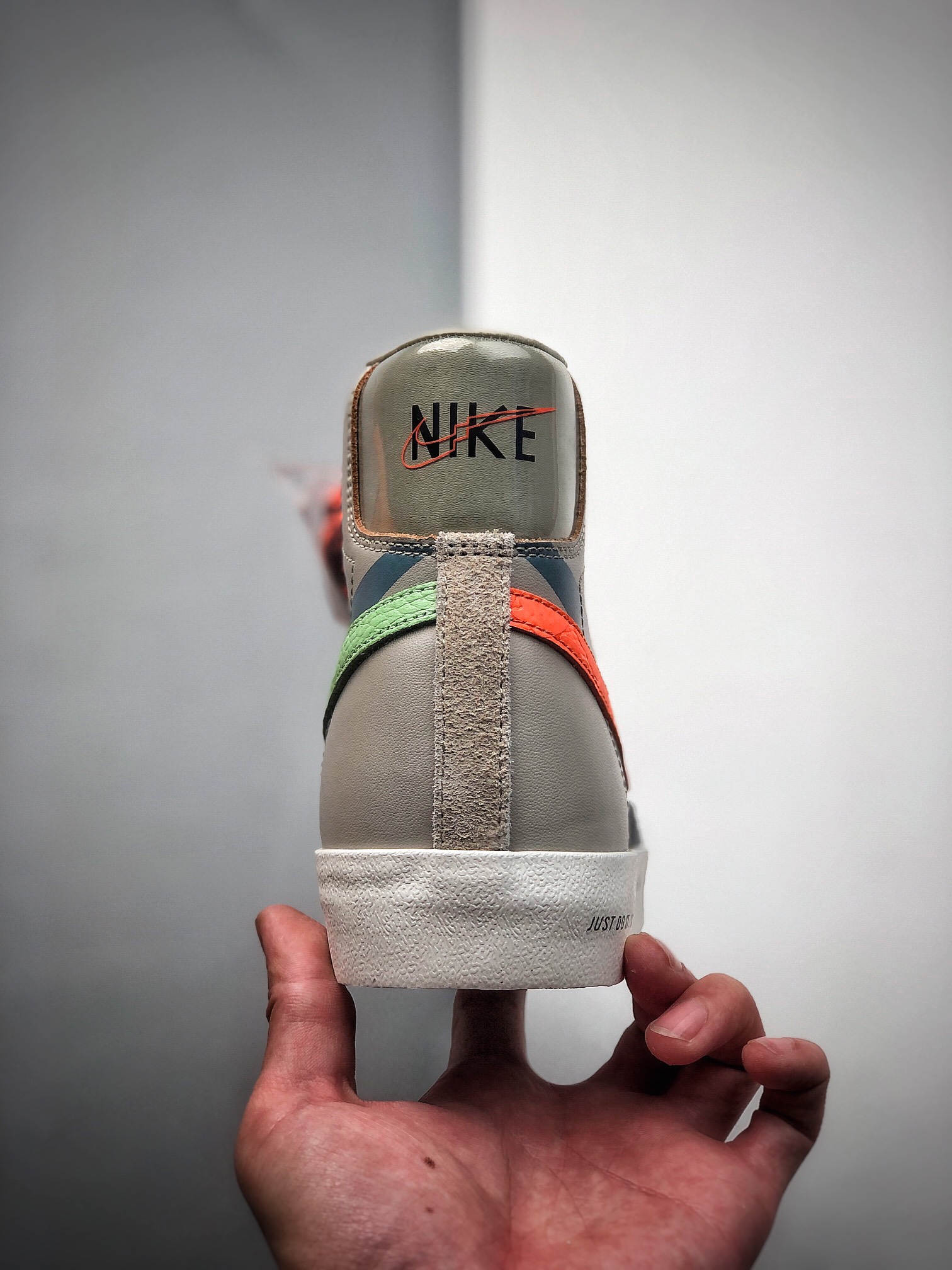 240  纯原Nike Blazer Mid ’1977 VNTG 经典开拓者高帮百搭休闲运动板鞋  DC3278-280