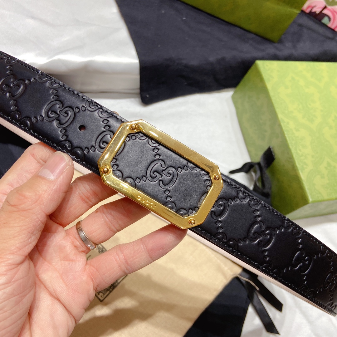 GUCCI403941CWCOM52