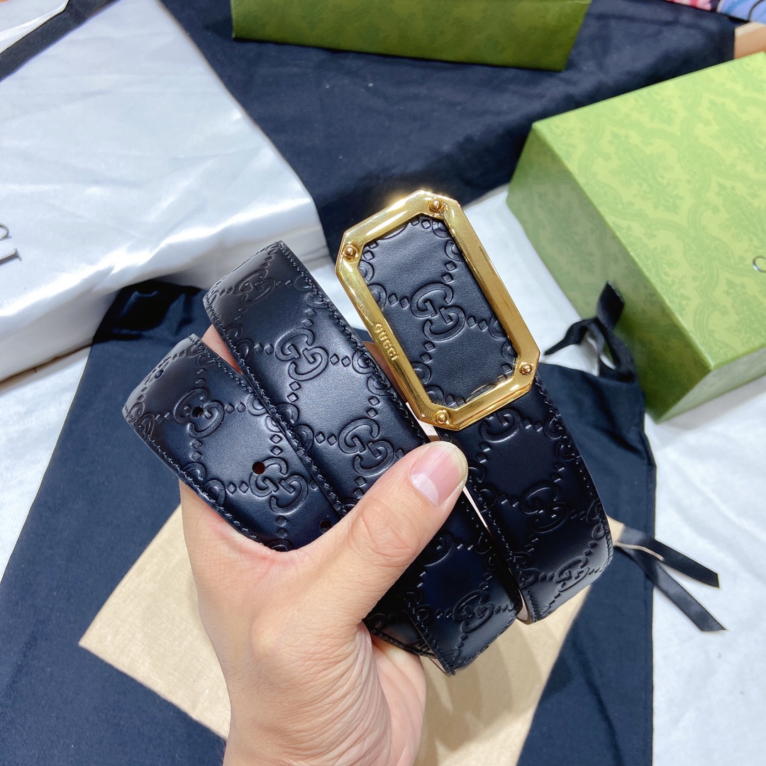 GUCCI403941CWCOM52