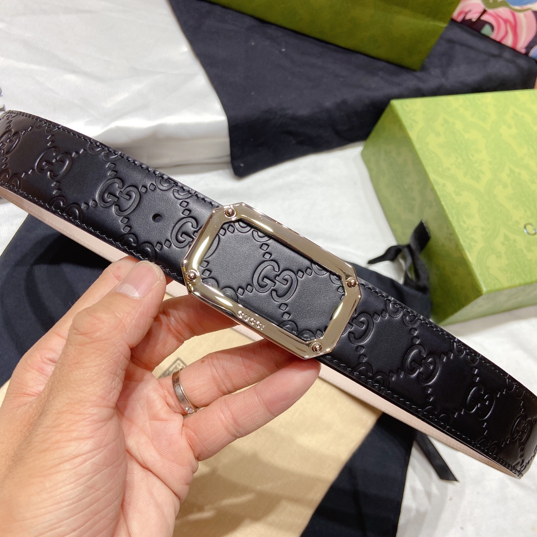 GUCCI403941CWCOM52