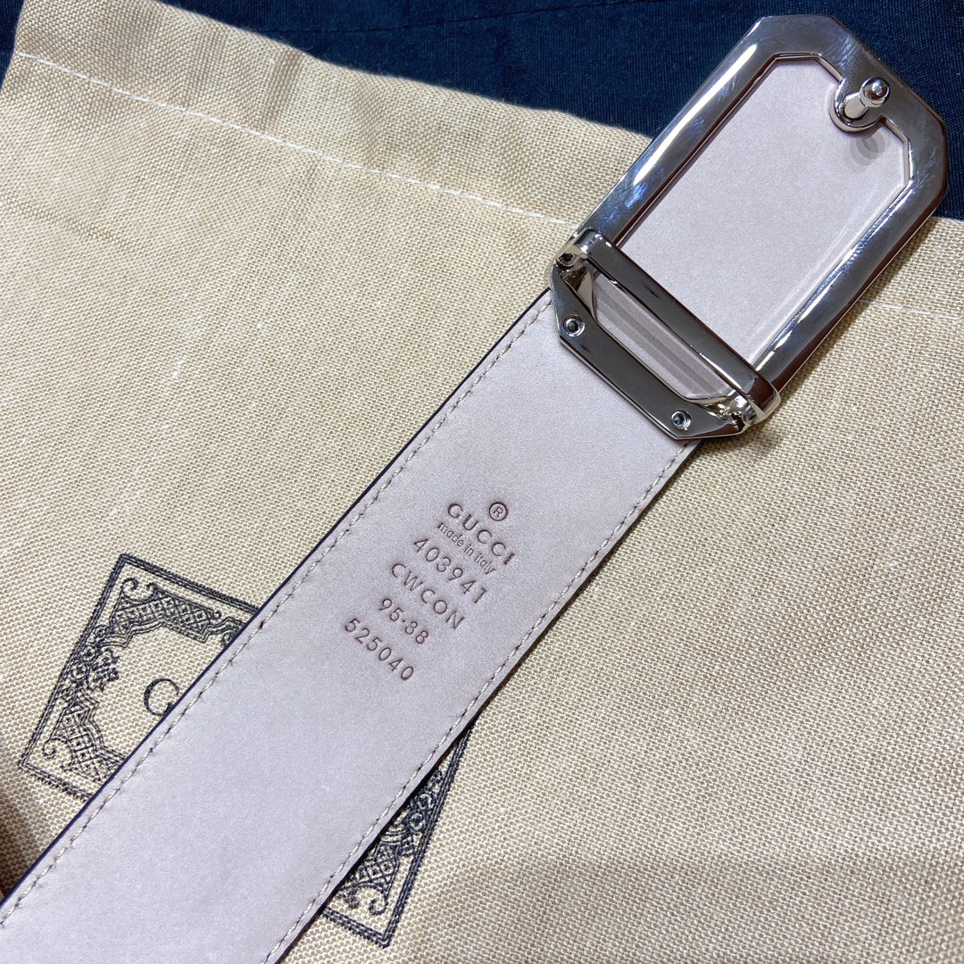 GUCCI403941CWCOM52