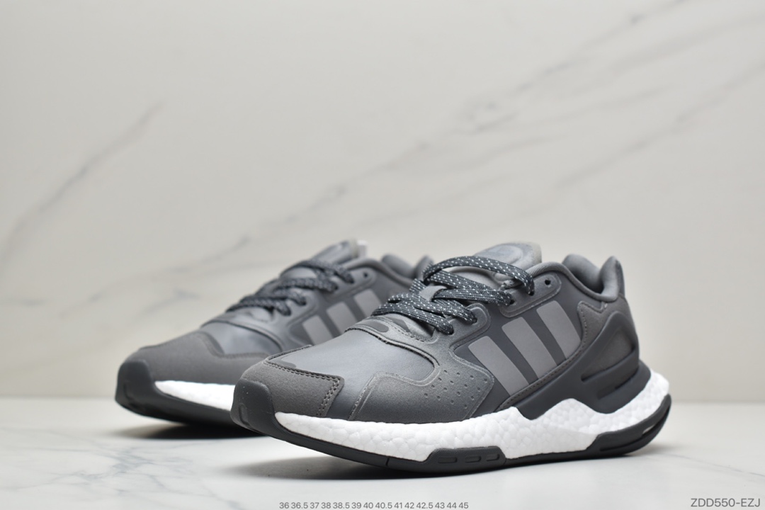 230 阿迪达斯adidas三叶草 Originals 2020 Day Jogger Boost 2020版慢跑者系列高弹复古休闲运动跑鞋 FW4822