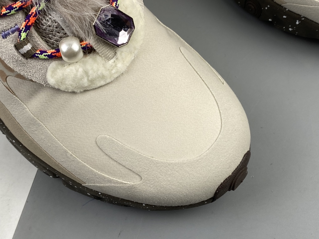 160 Nike Air Max 270 React 新款 高频网面镂空机能半掌气垫缓震跑步鞋 DC3277-181