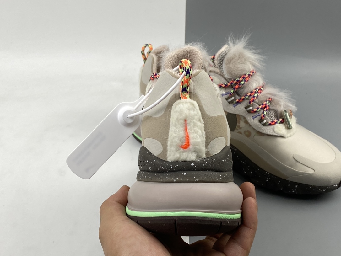 160 Nike Air Max 270 React 新款 高频网面镂空机能半掌气垫缓震跑步鞋 DC3277-181