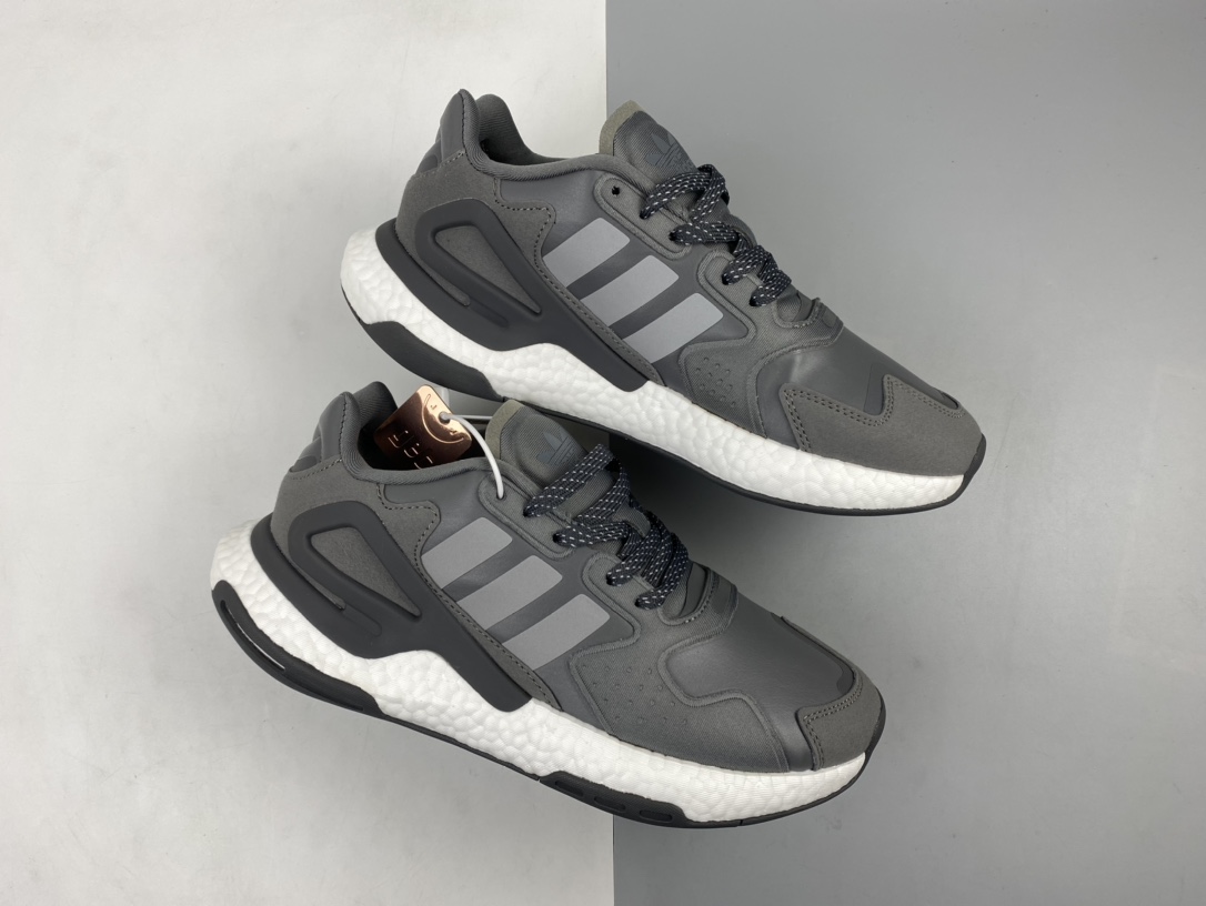 220 Adidas Originals 2020 Day Jogger Boost 三叶草2020版慢跑者系列高弹复古休闲运动跑鞋 夜行者二代 FW4822