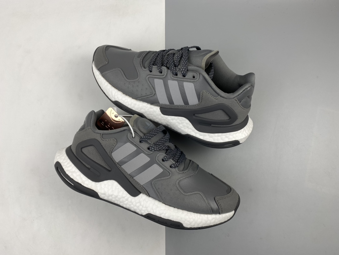 220 Adidas Originals 2020 Day Jogger Boost 三叶草2020版慢跑者系列高弹复古休闲运动跑鞋 夜行者二代 FW4822