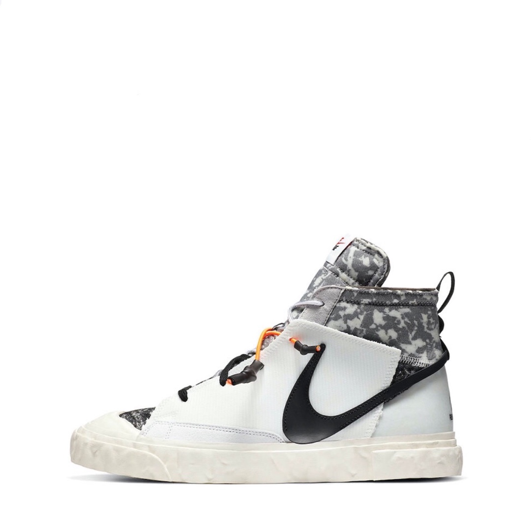 福利特价 预热双十一
调价通知 支持放店
READYMADE x Nike Blazer Mid 
开拓者联名 大厂纯原出品 细节实拍
Travis Scott 周杰伦同款 整体的改造方式十分大胆且粗狂 鞋子的除了鞋身解构的修改之外 再就是标示性比较强的