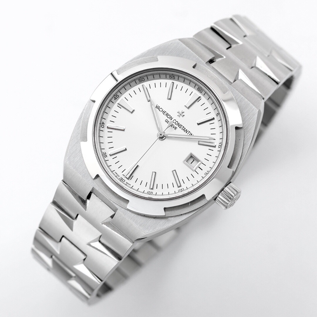 NO:150700,Rose Vacheron Constantin / Overseas is everywhere, so we have to mention its predecessor 