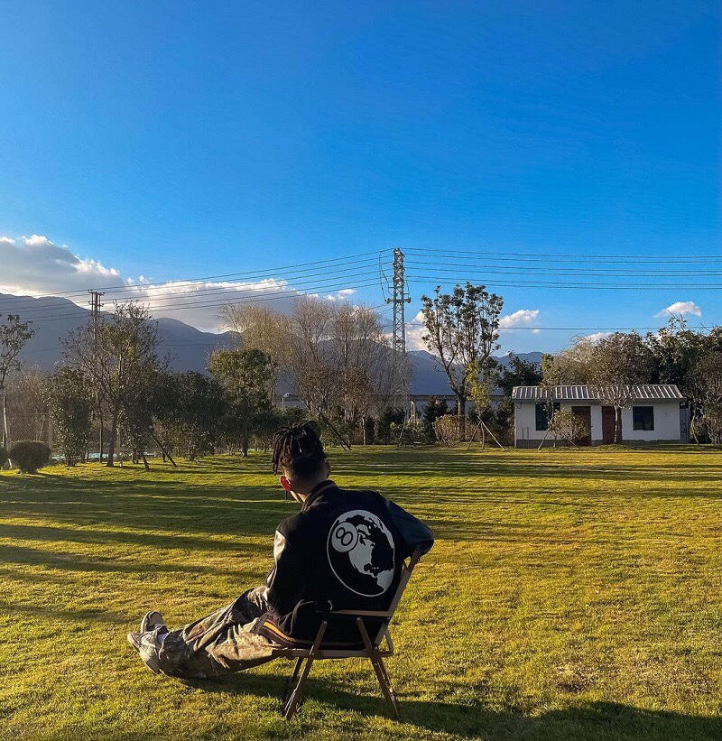 P210


💰新款出货 合作批发来谈 
STUSSY 40周年限定黑8毛巾绣情侣棒球服
尺码：M-XL
状态：全新/定制五金辅料刺绣面料 进口刺绣机 精细度完美 随意对比 可以配情侣！
M 肩宽47 胸围120 袖长61 衣长68
L 肩宽49 胸围124 袖长62 衣长69
XL 肩宽51 胸围128 袖长63 衣长70