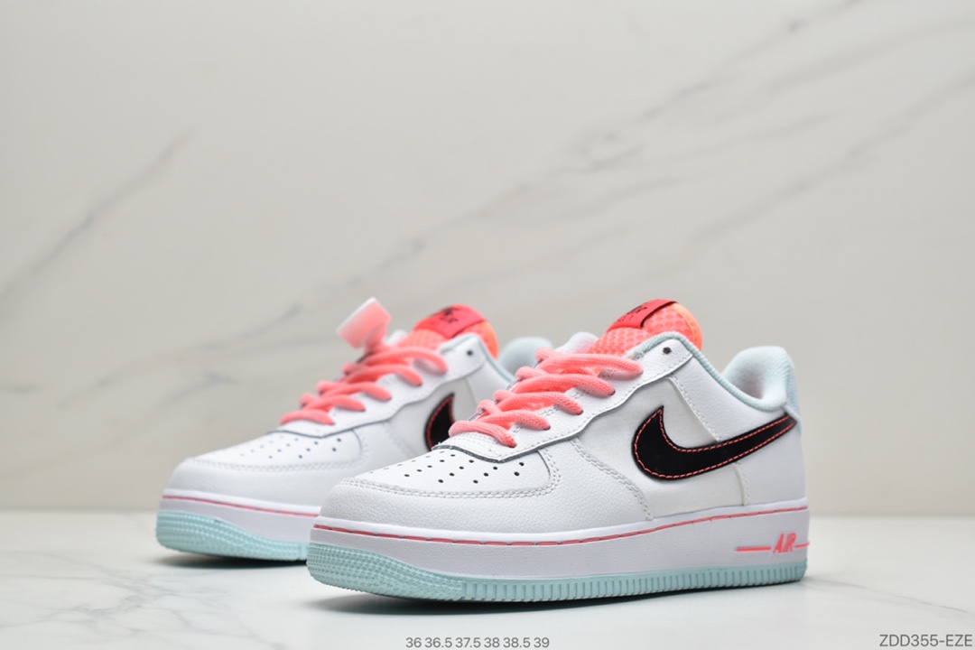 230 耐克Nike Wmns Air Force 1’07 LV8 GS”White/Black-Flash”空军一号经典低帮百搭休闲运动板鞋“皮革白蓝粉南海岸”DD7709-100