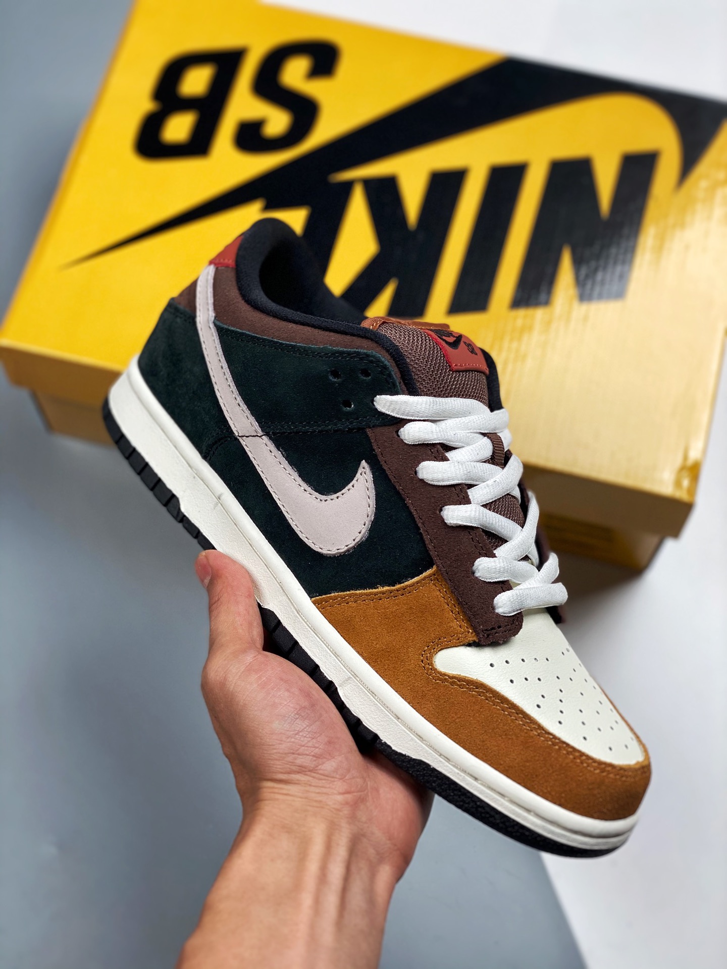 Nk Dunk SB Low guitarra blanca, fotos reales de envío en primer lanzamiento, calidad de nivel de empresa, limpieza, bor…