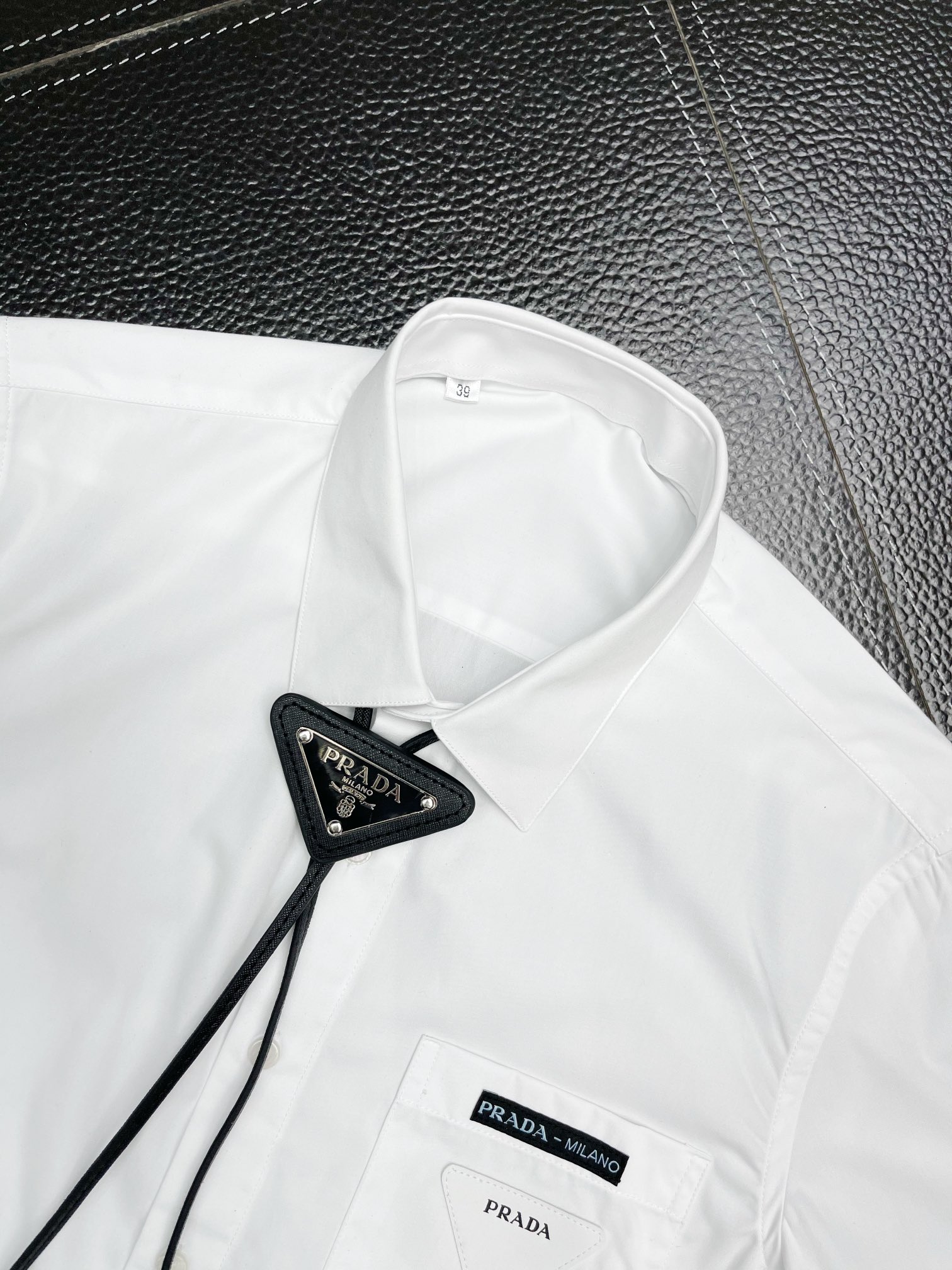 路易威登 Louis Vuitton 高定典藏名品高定成衣时装外套连衣裙衬衫T恤 #F837FD71 4