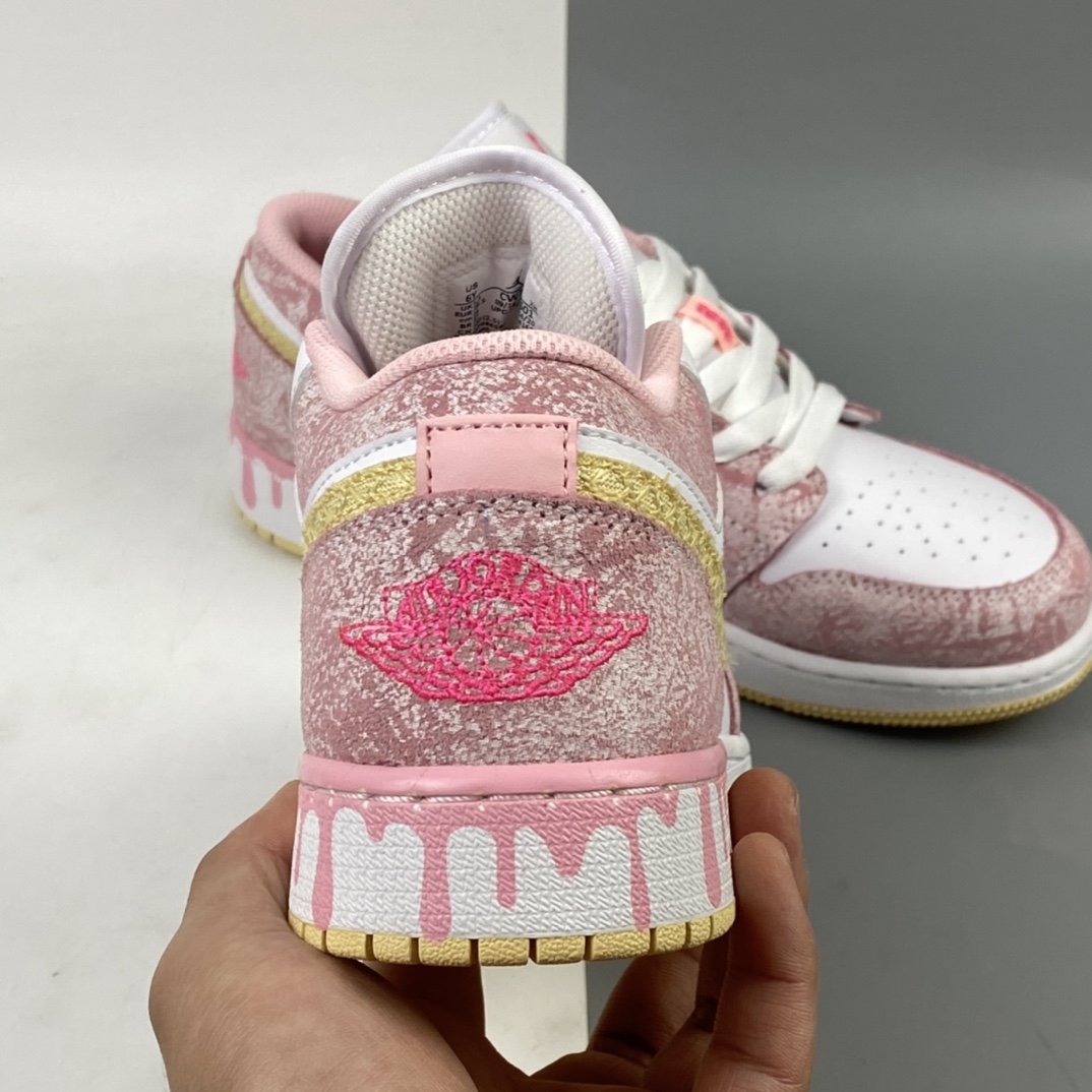 240 Air Jordan 1 Low AJ1低帮时尚休闲板鞋 CW7104-601